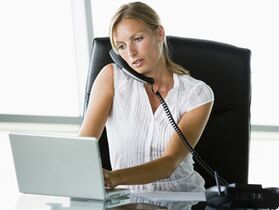 Sedentary work and the phone's shoulder holding - the causes of cervical osteochondrosis
